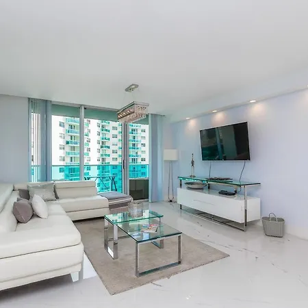 Two Bed Beach Condo At Sian Miami